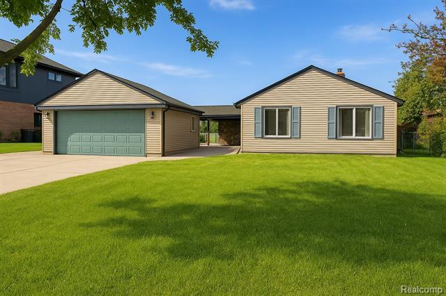 front view picture of 27972 Moran, Harrison Township, MI. 48045