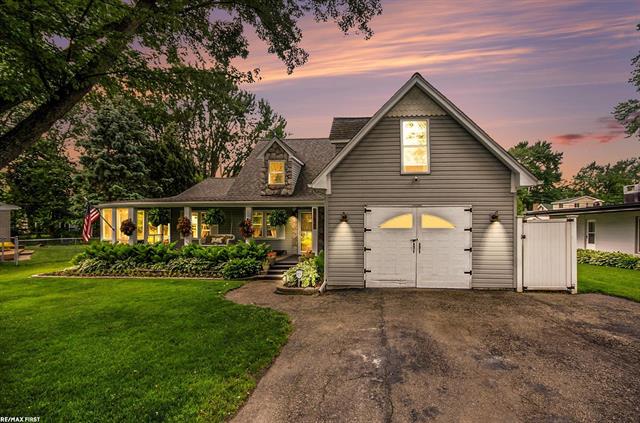 front view picture of 27620 Riviera, Harrison Township, MI. 48045