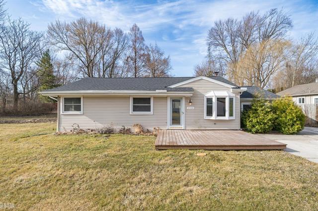 front view picture of 27030 Earl, Harrison Township, MI. 48045