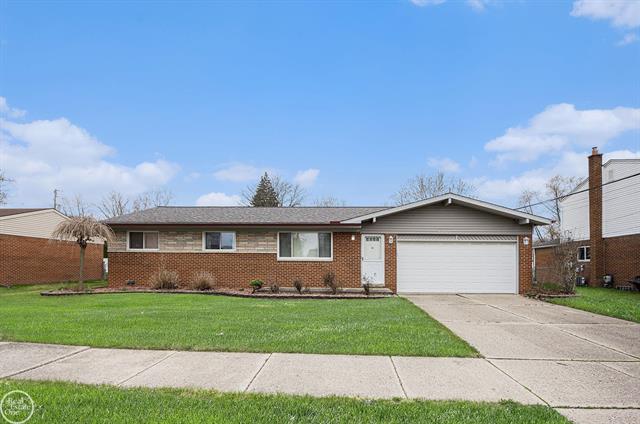 front view picture of 36755 Barr, Clinton Township, MI. 48035