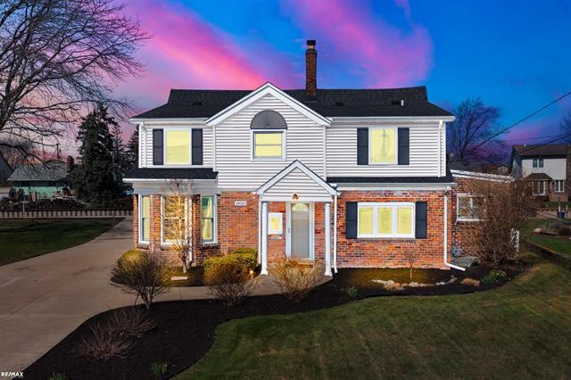front view picture of 39085 Lakeshore, Harrison Township, MI. 48045