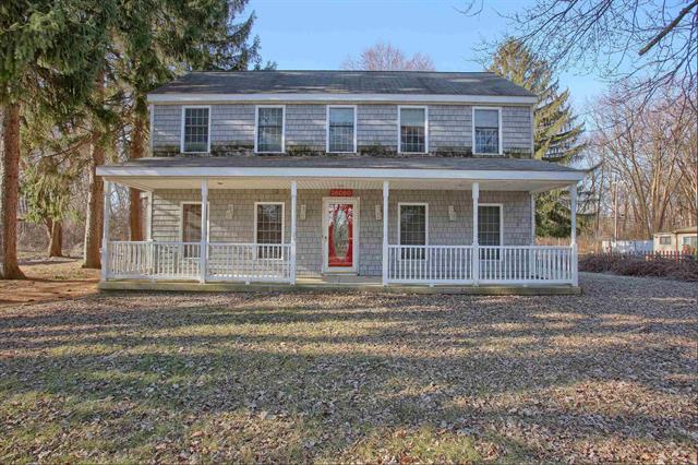 front view picture of 26080 Campau Lane, Harrison Township, MI. 48045