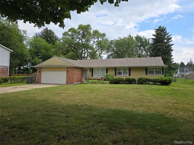 front view picture of 22024 Lester, Clinton Township, MI. 48035