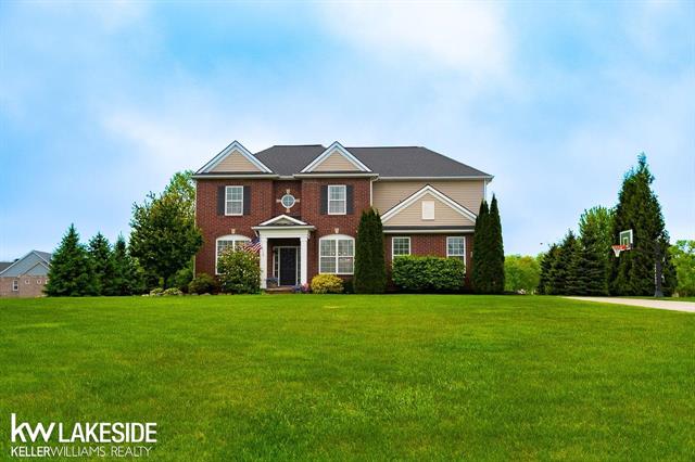 front view picture of 75413 Elk Horn Dr, Romeo, MI. 48065