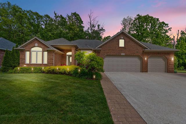 front view picture of 32818 Kathleen Dr, New Baltimore, MI. 48047