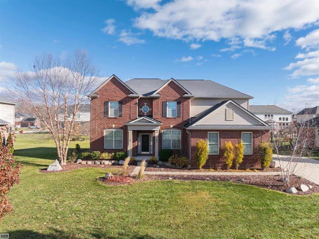 front view picture of 53716 Huron Dr, New Baltimore, MI. 48051