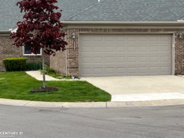 front view picture of 35301 White Birch, Clinton Township, MI. 48035