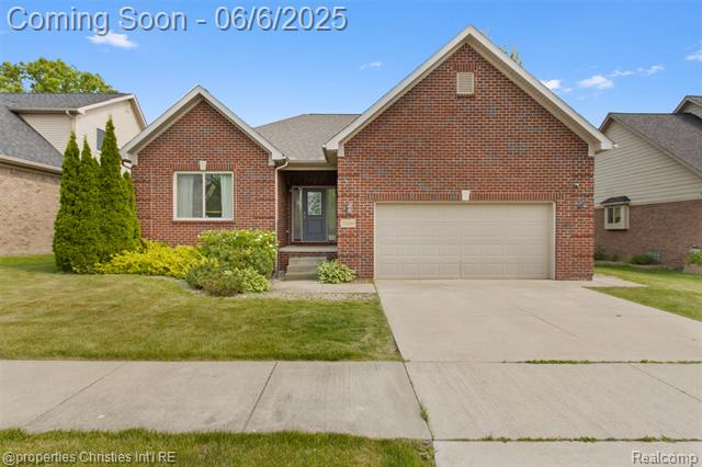 front view picture of 21109 Oakridge Dr, Clinton Township, MI. 48036