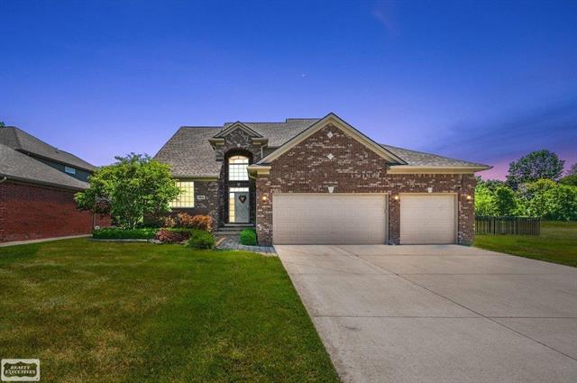 front view picture of 39636 Cannon Dr, Harrison Township, MI. 48045