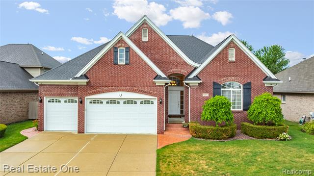 front view picture of 50153 Aldwych St, Macomb, MI. 48044