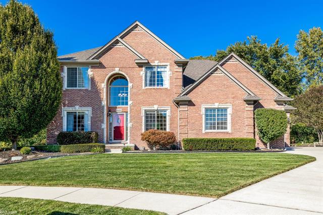 front view picture of 18483 Tarpey Dr, Macomb, MI. 48044