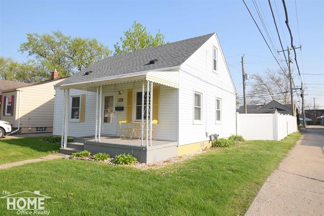 front view picture of 426 E Webster St, Ferndale, MI. 48220