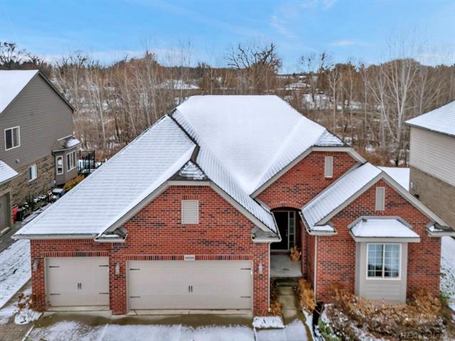 front view picture of 52229 Tacoma Narrows Dr, Macomb, MI. 48042