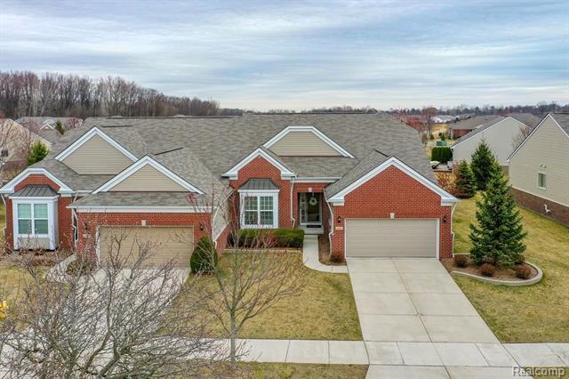 front view picture of 49446 Lakewood St, Macomb, MI. 48042