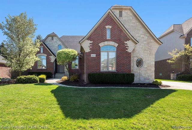 front view picture of 54678 Pelican Ln, Utica, MI. 48315