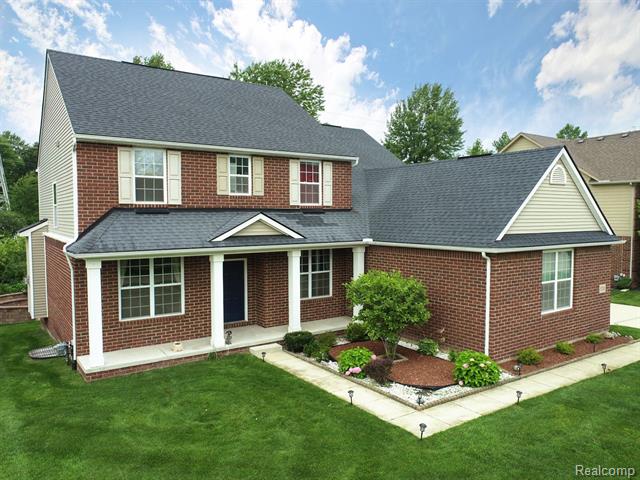 front view picture of 53283 Jaclyn, Utica, MI. 48315