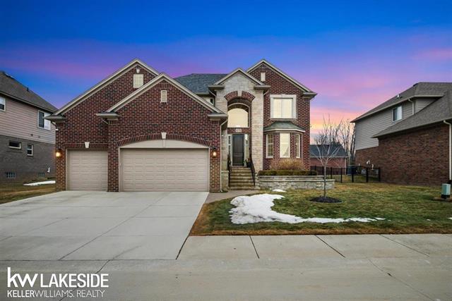 front view picture of 62770 Franklin Park Dr, Washington, MI. 48094