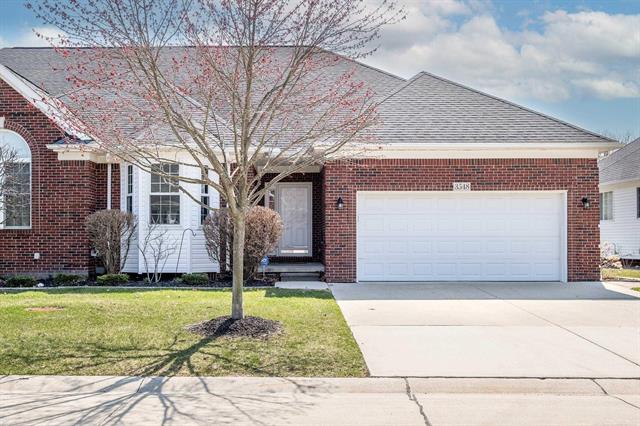 front view picture of 3548 Pointe Dr, Sterling Heights, MI. 48314