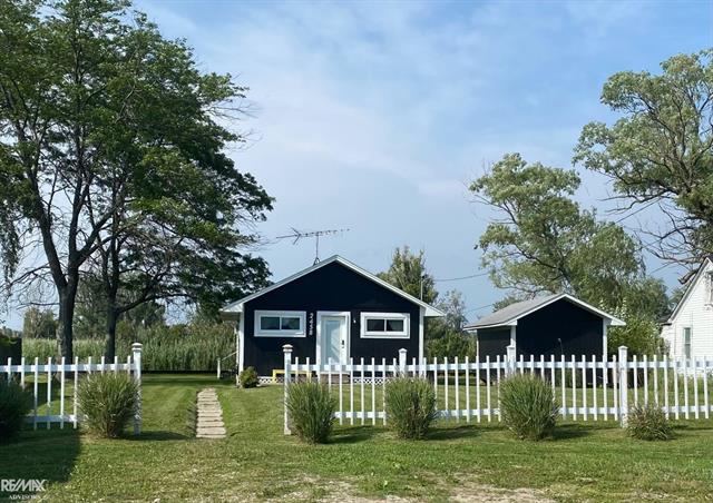front view picture of 2458 Cottage Ln, Harsens Island, MI. 48028