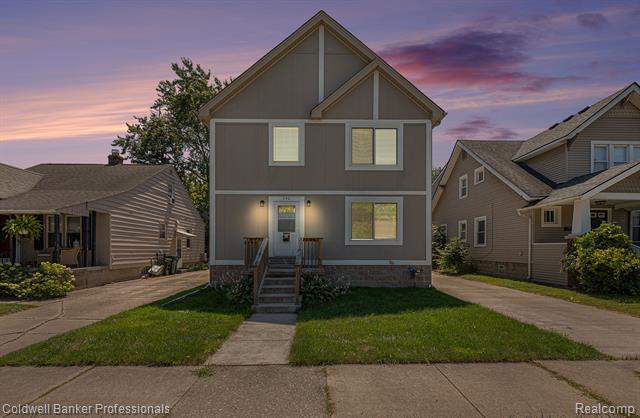 front view picture of 342 Spencer St, Ferndale, MI. 48220