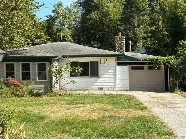 front view picture of 222 Newport Ave, Harsens Island, MI. 48028
