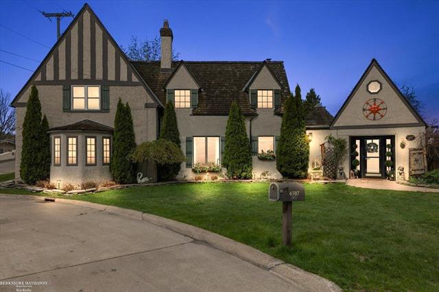 front view picture of 6507 Dyke Rd, Algonac, MI. 48001