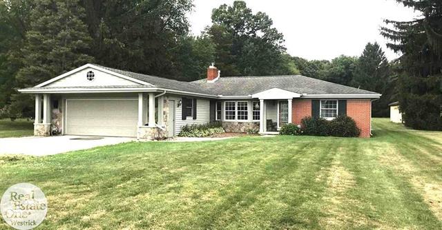 front view picture of 9404 North River Rd, Algonac, MI. 48001