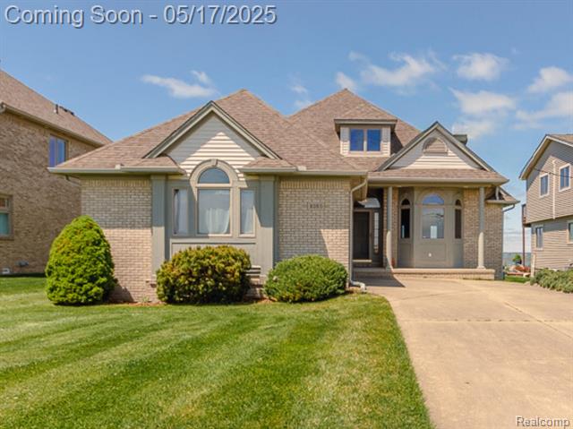 front view picture of 8180 Anchor Bay Dr, Algonac, MI. 48001