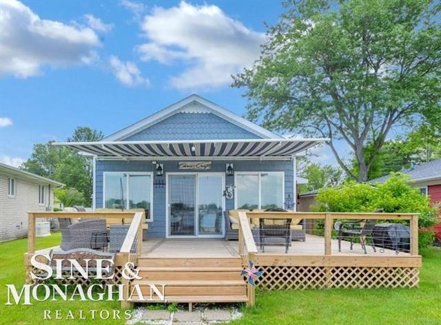 front view picture of 8669 N River Rd, Marine City, MI. 48039