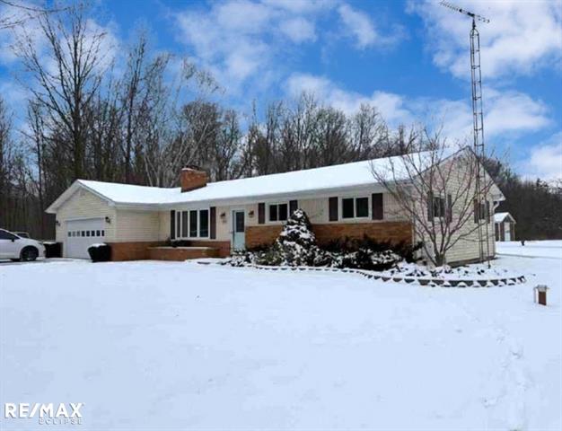 front view picture of 6884 Plank Rd, Marine City, MI. 48039