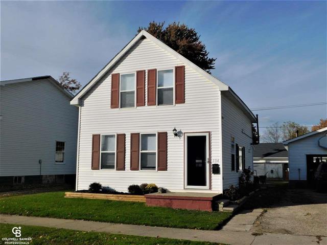 front view picture of 334 Delina St, Marine City, MI. 48039