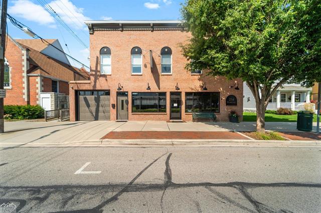 front view picture of 214 Broadway St, Marine City, MI. 48039