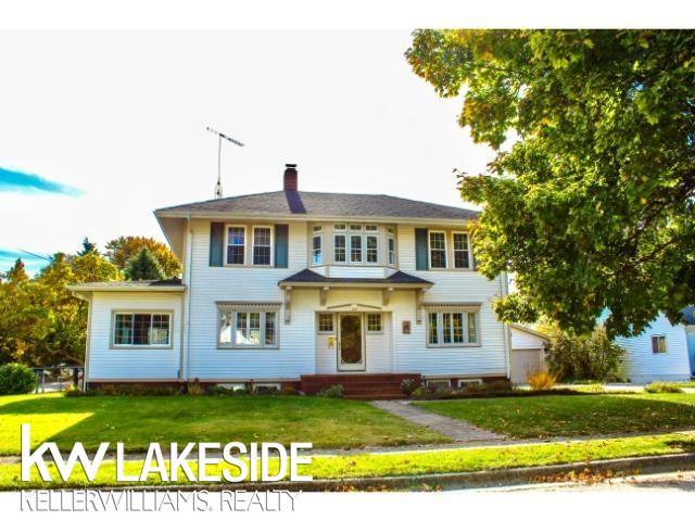front view picture of 135 Maple St, Marine City, MI. 48039