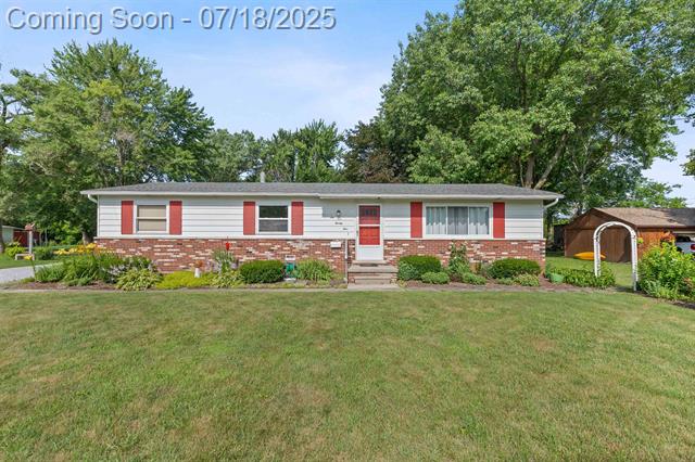 front view picture of 625 N Belle River Ave, Marine City, MI. 48039