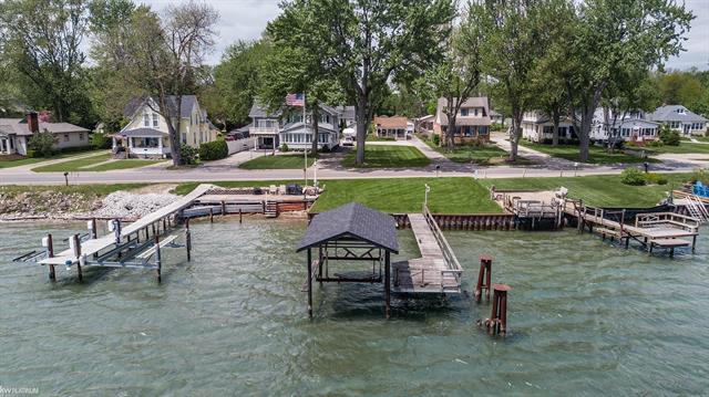 front view picture of 6138 River Rd, East China, MI. 48054