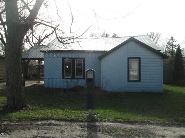 front view picture of 915 Bruce St, Marine City, MI. 48039