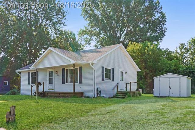 front view picture of 561 Bruce St, Marine City, MI. 48039