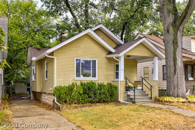 front view picture of 378 Fielding St, Ferndale, MI. 48220