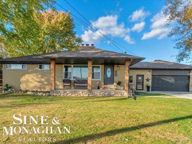 front view picture of 6846 Springborn Rd, East China, MI. 48054