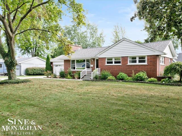 front view picture of 509 Benedict St, Saint Clair, MI. 48079