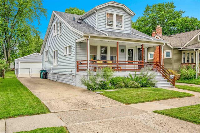 front view picture of 301 Spencer St, Ferndale, MI. 48220