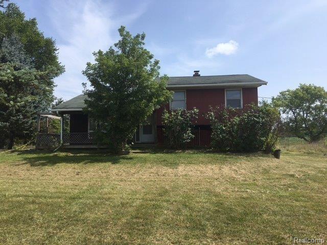 front view picture of 1431 Stein Rd, Saint Clair, MI. 48079