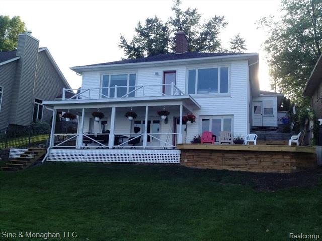 front view picture of 1265 N River Rd, Saint Clair, MI. 48079