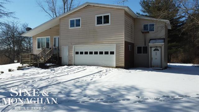 front view picture of 5504 Klettner Rd, Saint Clair, MI. 48079