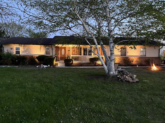 front view picture of 9505 Dolan Rd, Columbus, MI. 48063