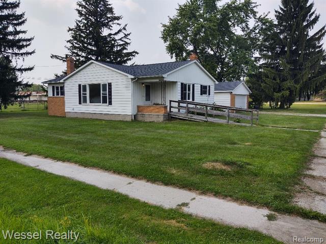 front view picture of 34333 Bordman Rd, Memphis, MI. 48041
