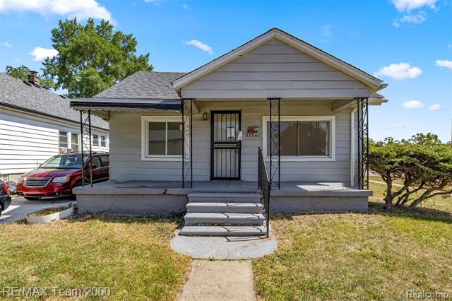 front view picture of 21304 Glen Lodge Rd, Ferndale, MI. 48220