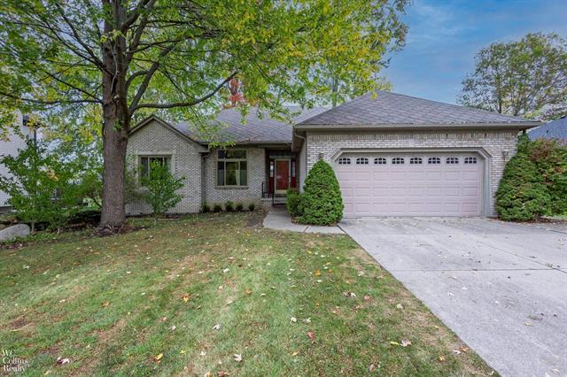 front view picture of 1840 Ash St, Saint Clair, MI. 48079