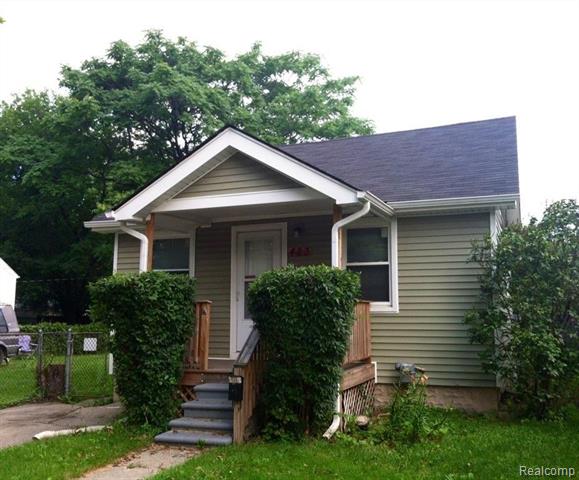 front view picture of 423 E Milton Ave, Hazel Park, MI. 48030