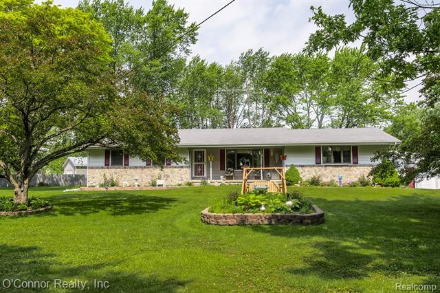 front view picture of 511 Range Rd, Smiths Creek, MI. 48074